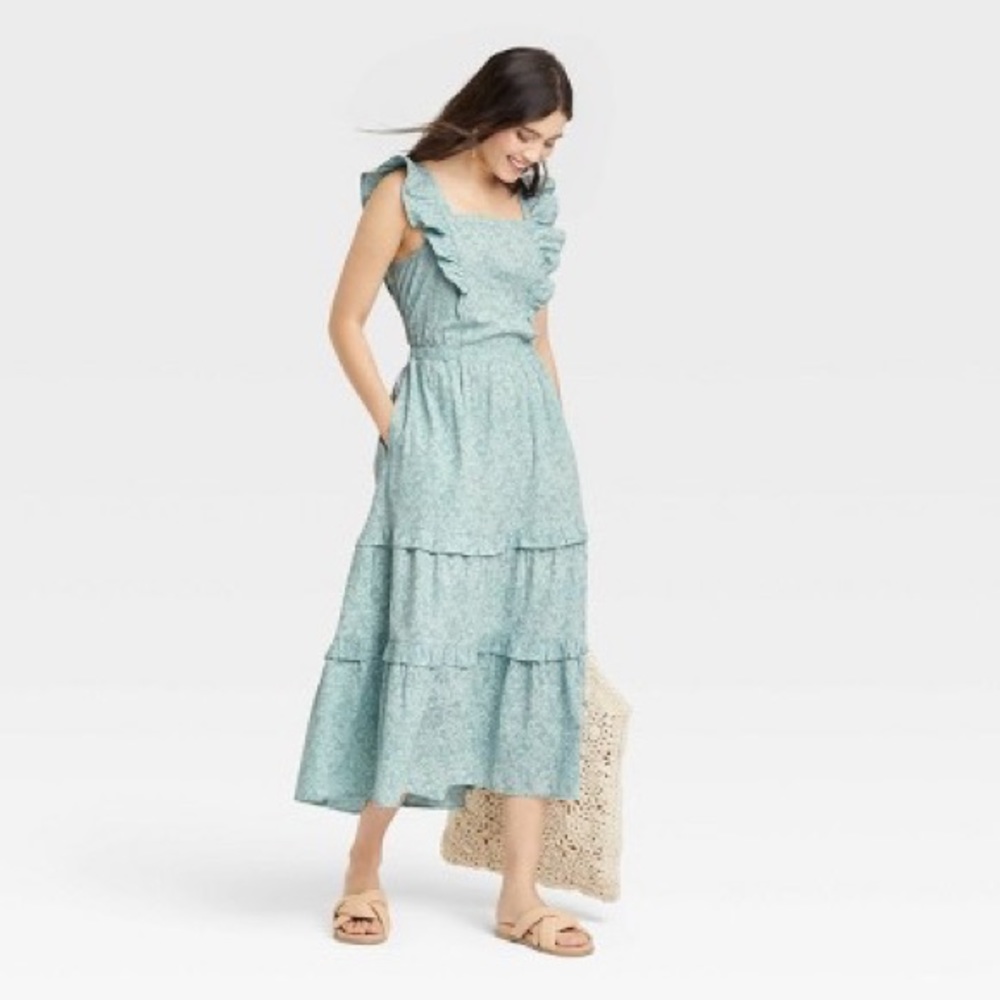 ✨New✨ Universal Thread Flutter Tiered Midi Dress Powder Baby Blue